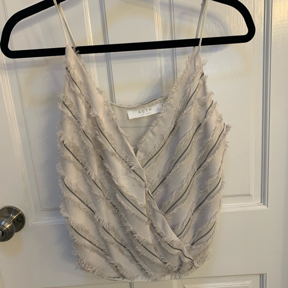 ASTR the label wispy eyelash fringe top - Picture 2 of 4